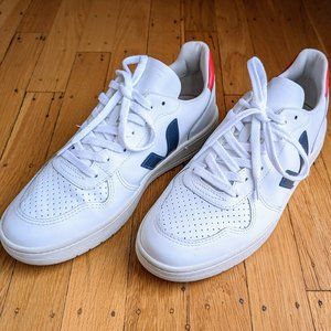 Like New! Veja V-10 CWL White Nautico Pekin, Size 9